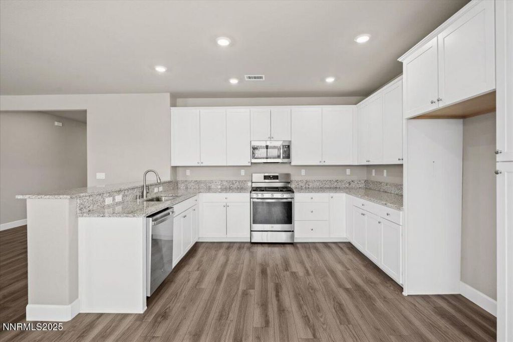 Property photo 3 of 5 <Alttext/>