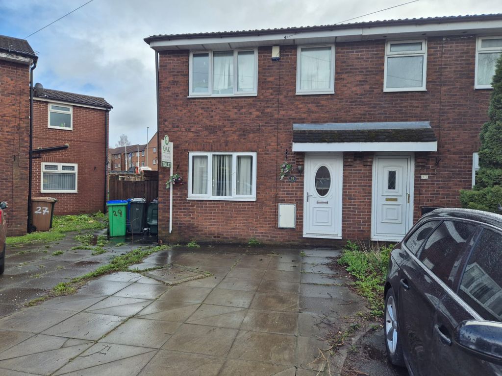 Property photo 1 of 2