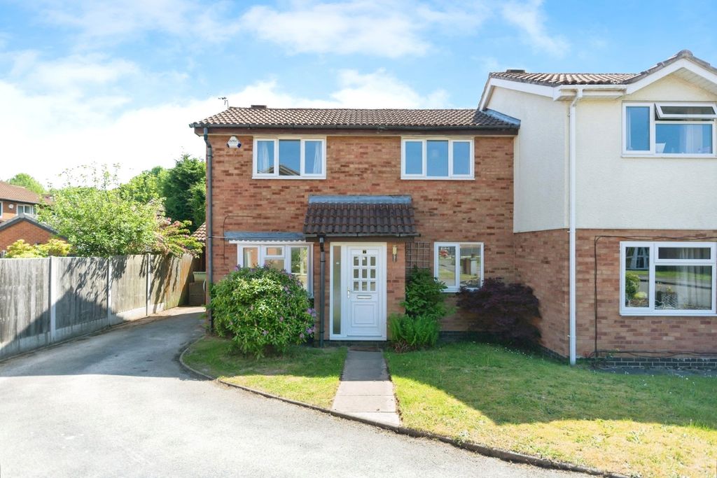Property photo 1 of 17 Frontage