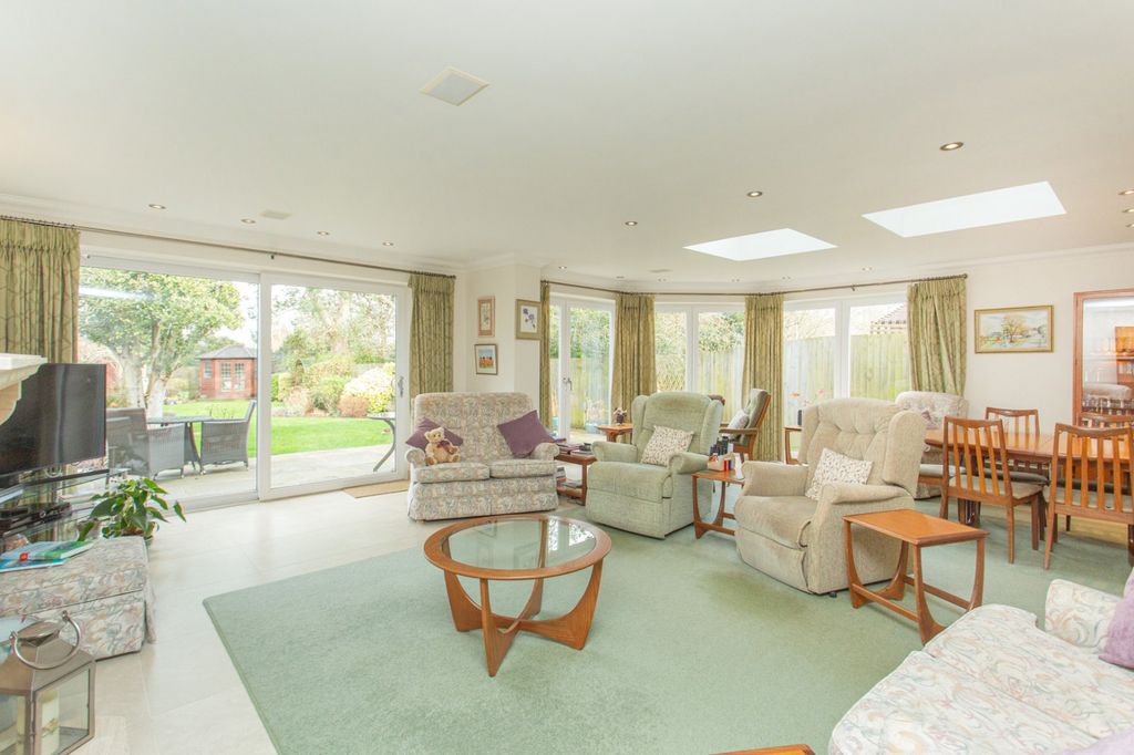 Property photo 3 of 22 Picture 3