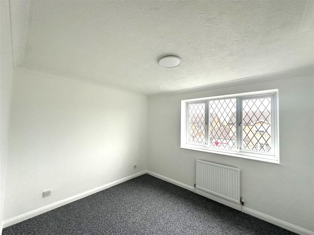 Property photo 2 of 8 Img_8486.Jpg