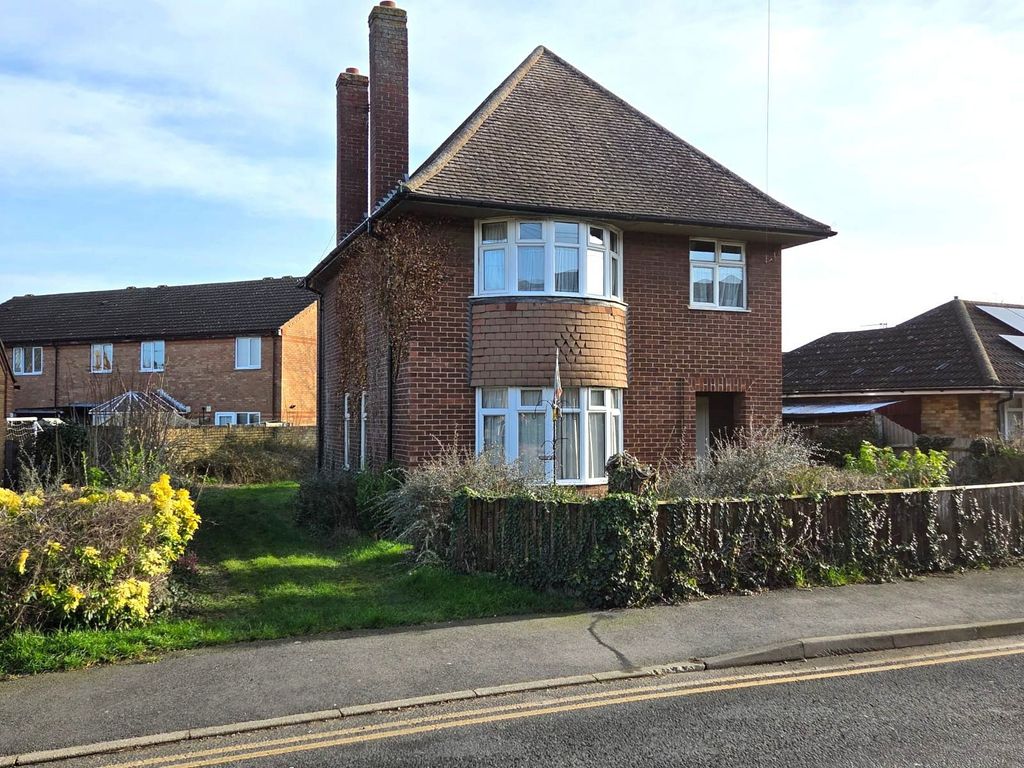 Property photo 2 of 15