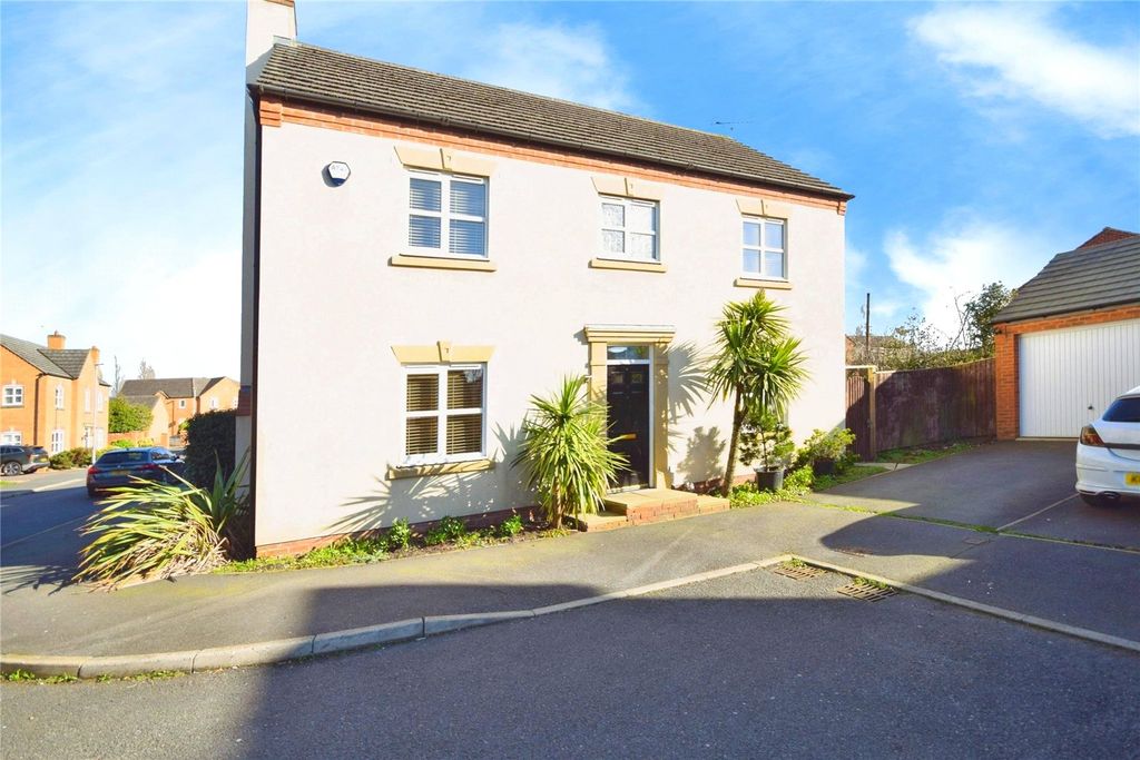 Property photo 1 of 24 Front