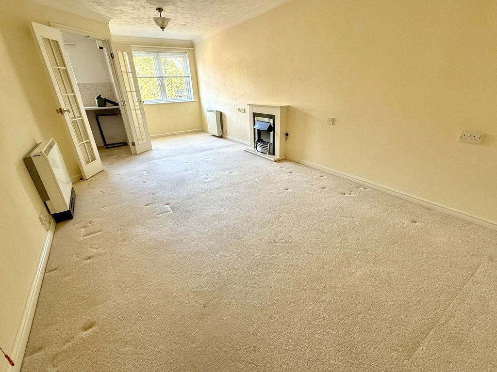 Property photo 3 of 16