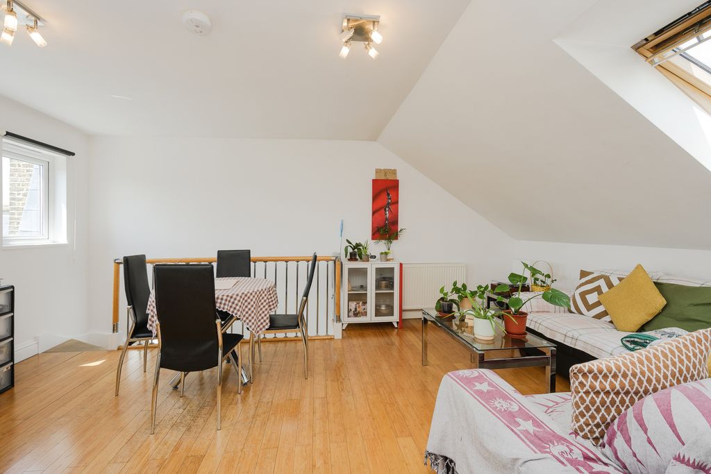 Property photo 3 of 9 Picture No. 07