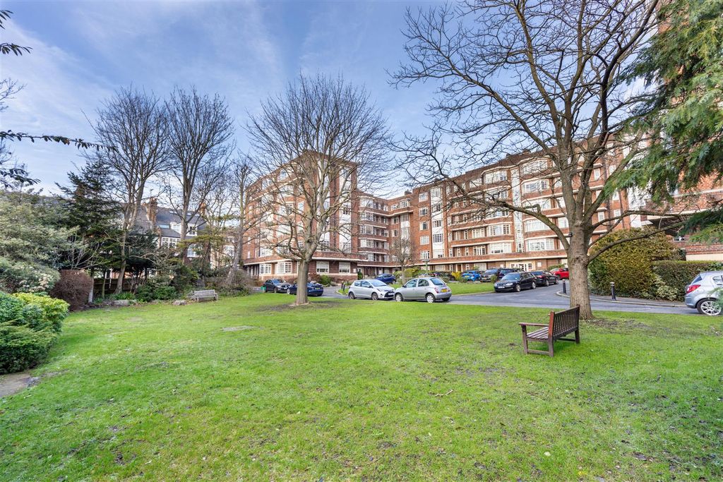 Property photo 3 of 9