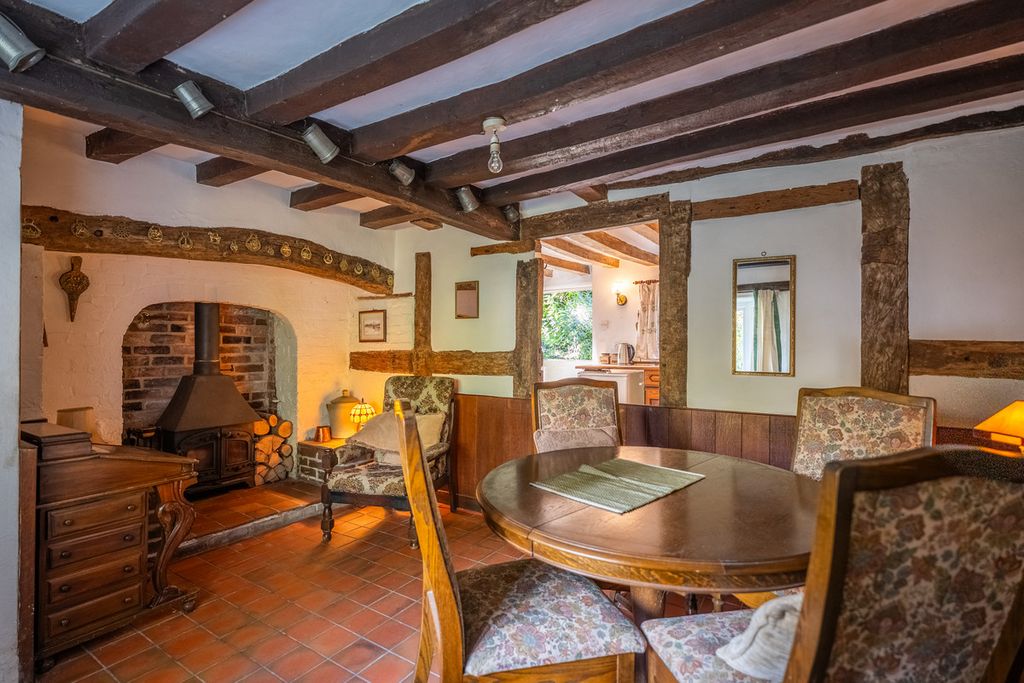 Property photo 2 of 39