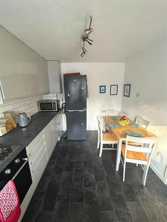 Property photo 3 of 22 Kitchen2.Jpg