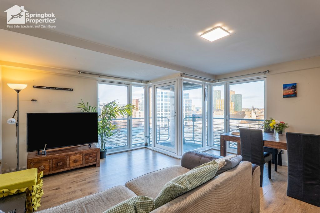 Property photo 3 of 17 Image 2