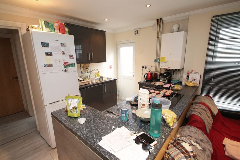 Property photo 3 of 18 Photo 12