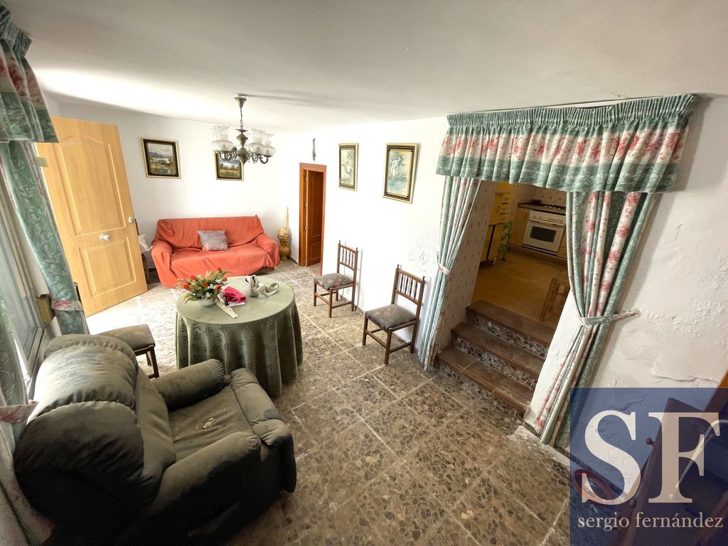 Property photo 1 of 16