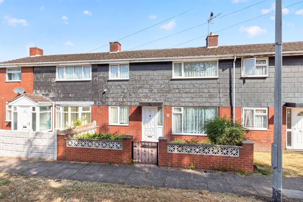 Property photo 2 of 18