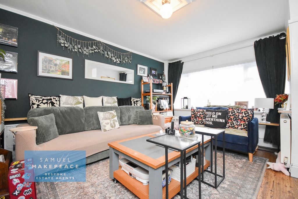 Property photo 2 of 20 Gallery