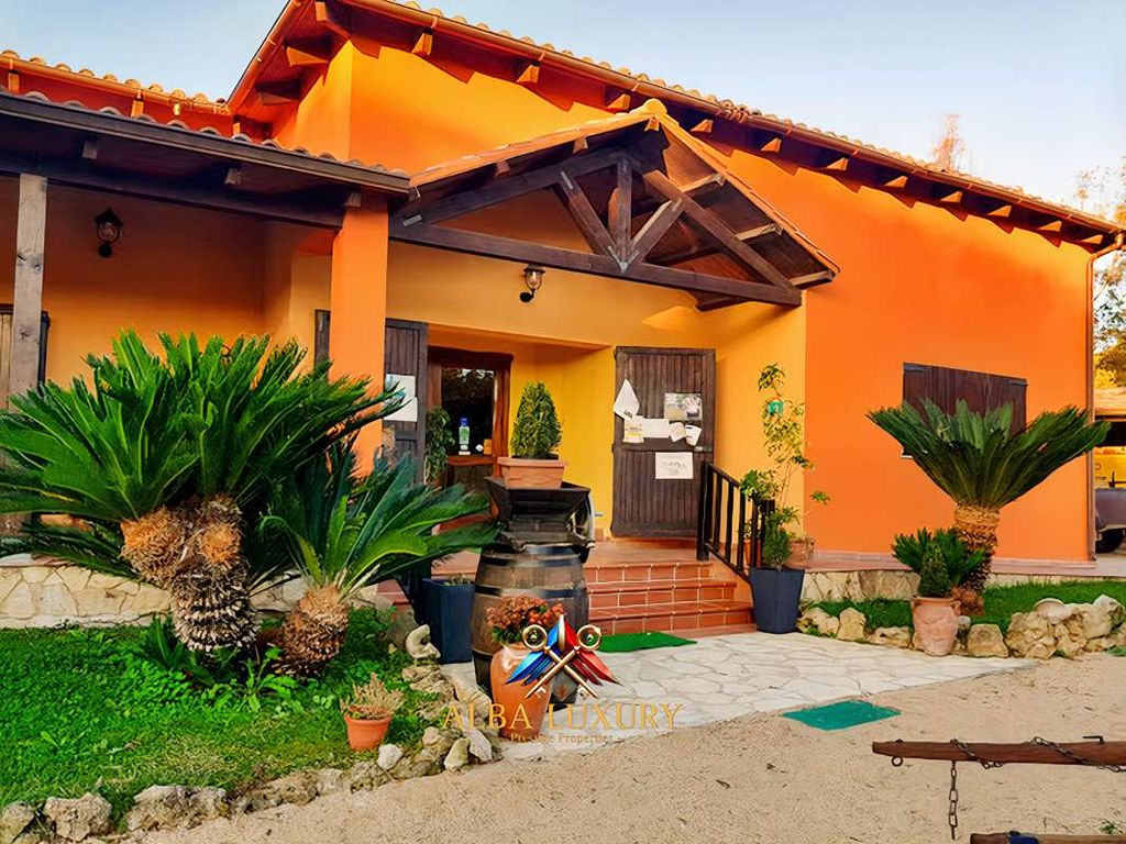 Property photo 3 of 35