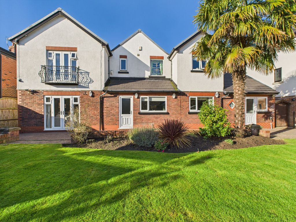 Property photo 1 of 43