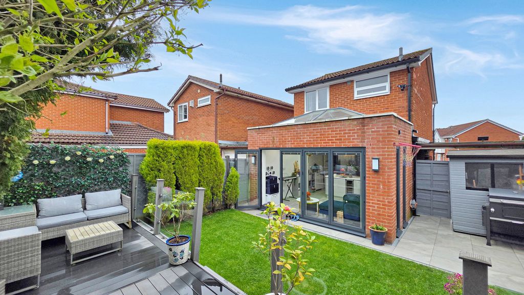 Property photo 2 of 26