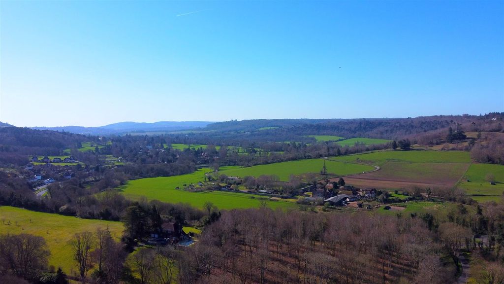 Property photo 2 of 17 v1.Jpg