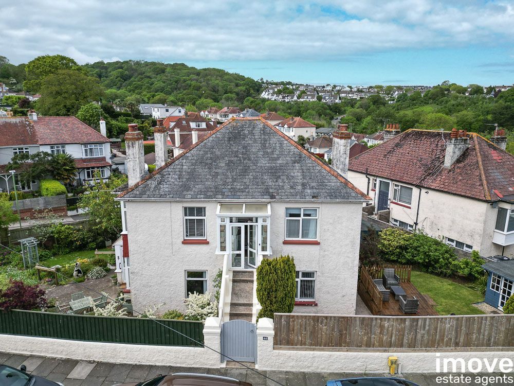 Property photo 1 of 18