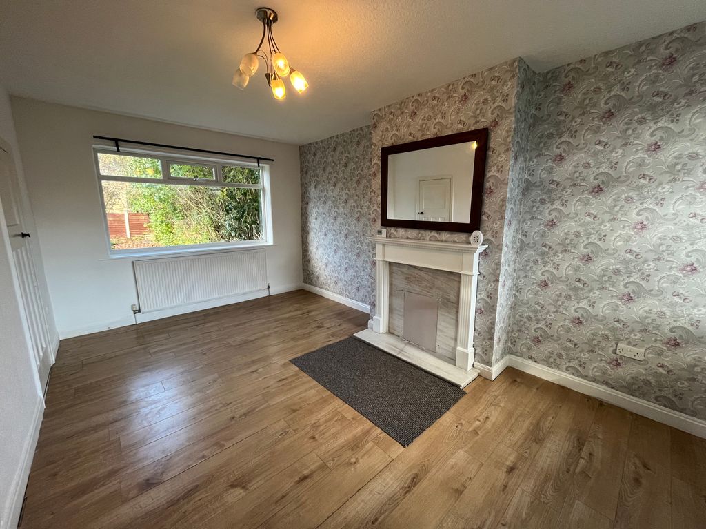 Property photo 2 of 10 Living Room