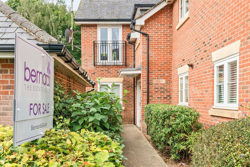 Property photo 1 of 16 Front