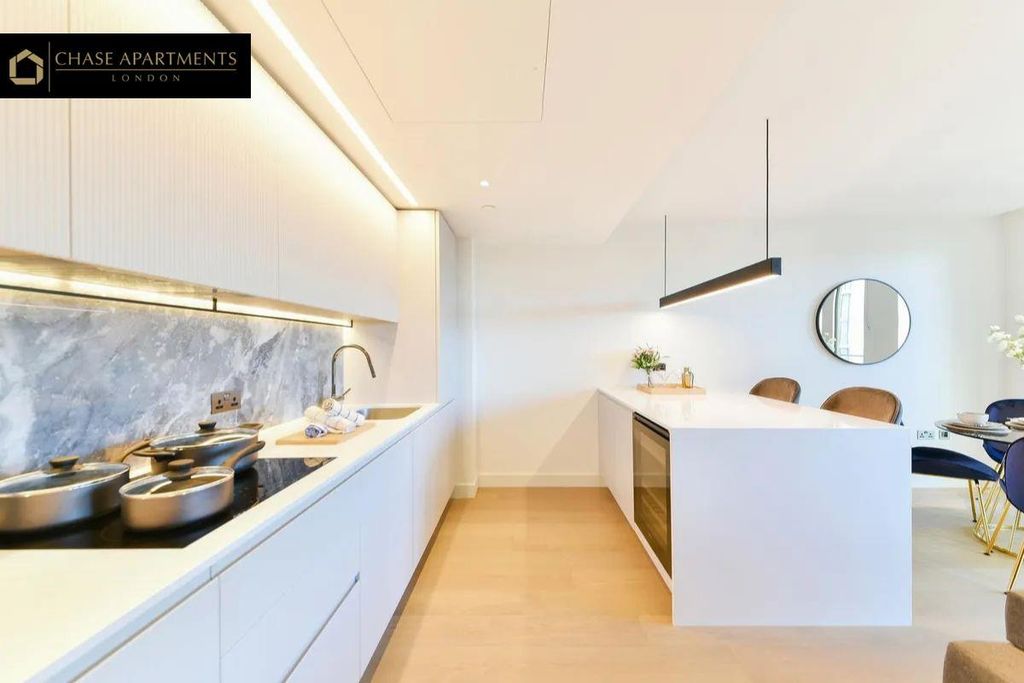 Property photo 2 of 6 Kitchen-Belvedere-Row-Apartments-Fountain-Park-Way