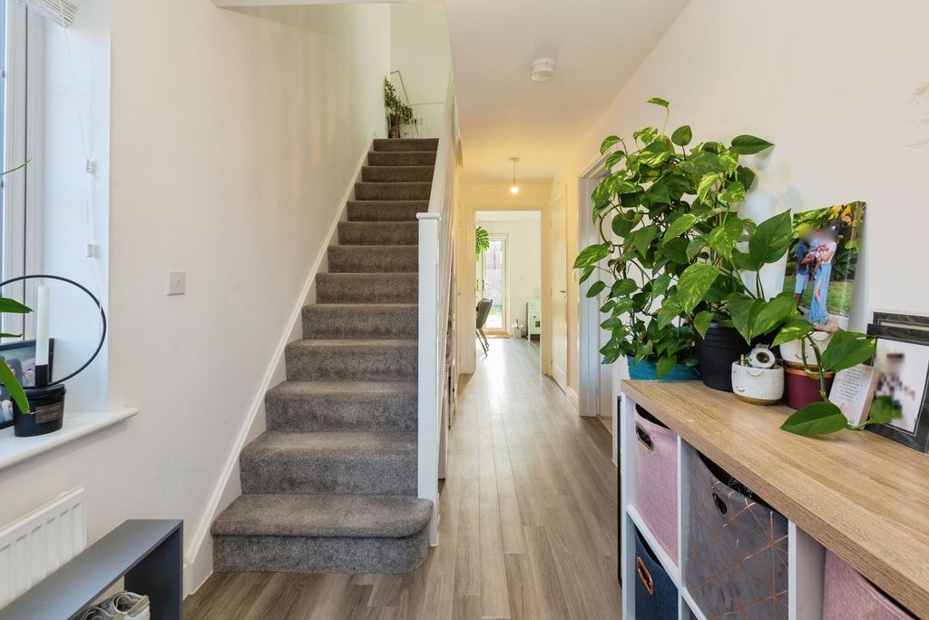 Property photo 2 of 12 Photo