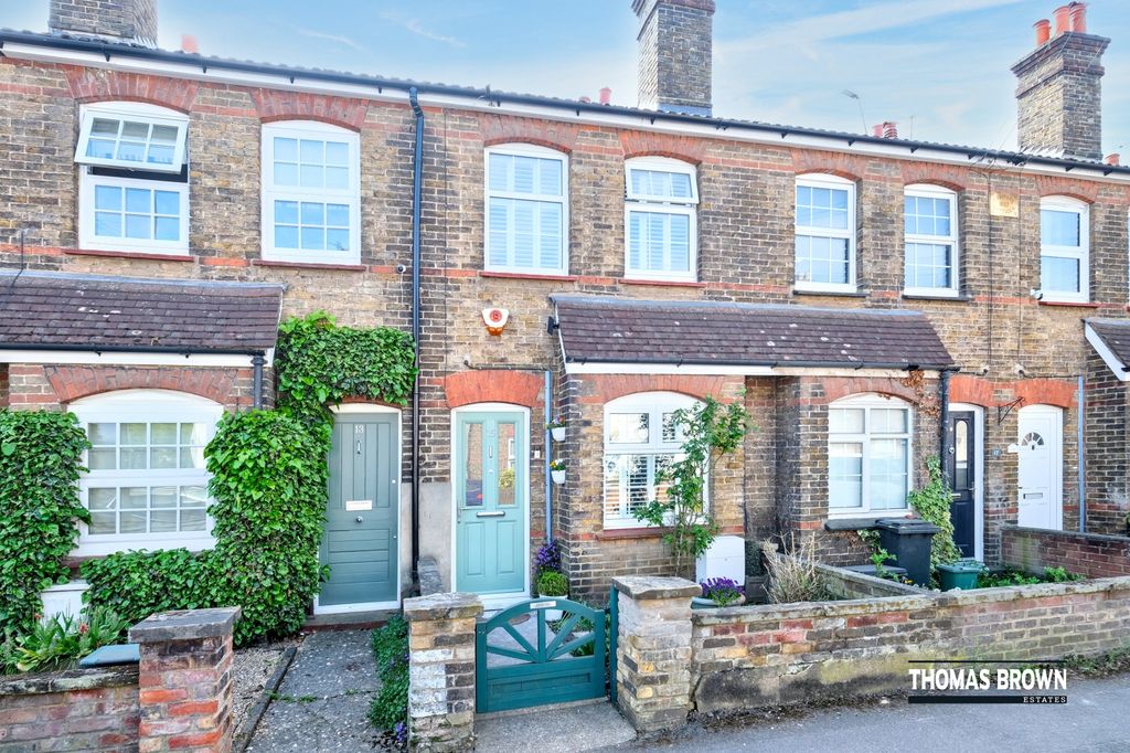 Property photo 1 of 11