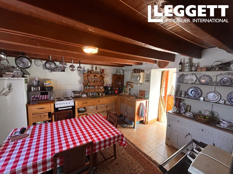 Property photo 3 of 10