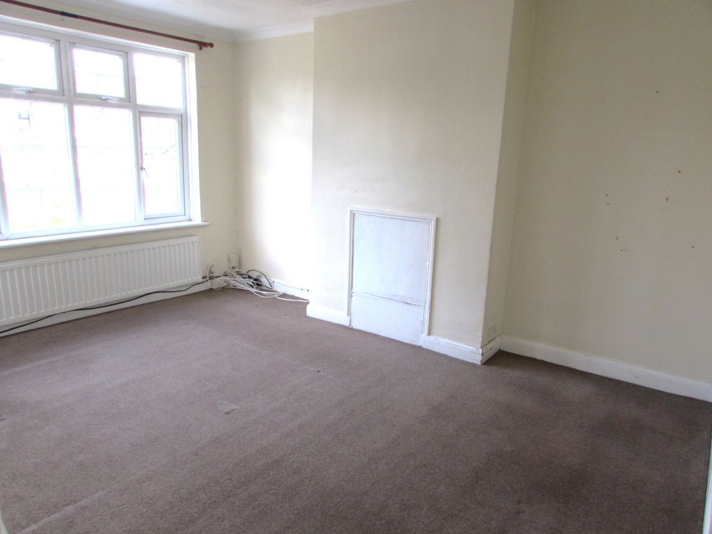 Property photo 2 of 6 Gallery