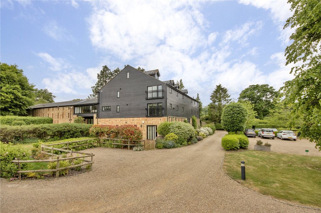 Property photo 1 of 12 Communal Grounds
