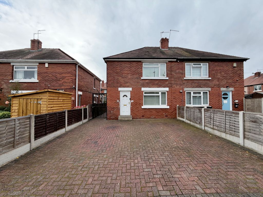 Property photo 1 of 13 External