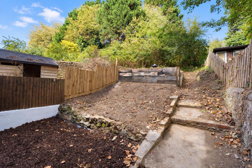 Property photo 2 of 14 E6470011-5B80-45Fd-A353-cc9B8Fb284Ae.Png
