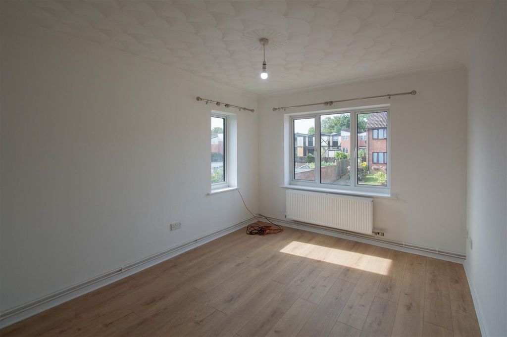 Property photo 3 of 6 Dsc_4532.Jpg