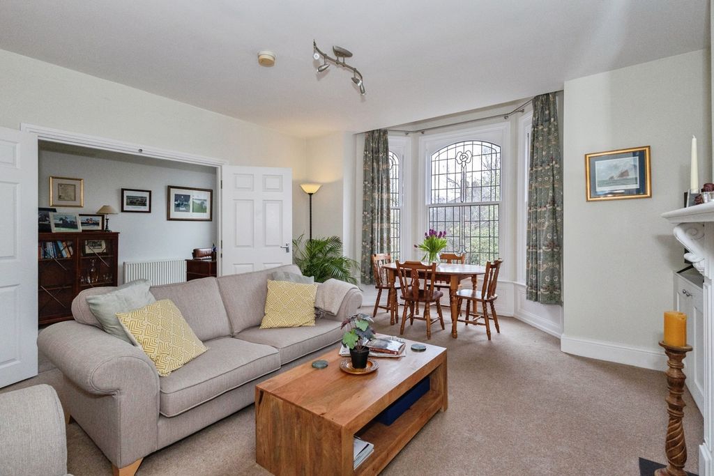 Property photo 2 of 21 Pbox-Img.Jpg