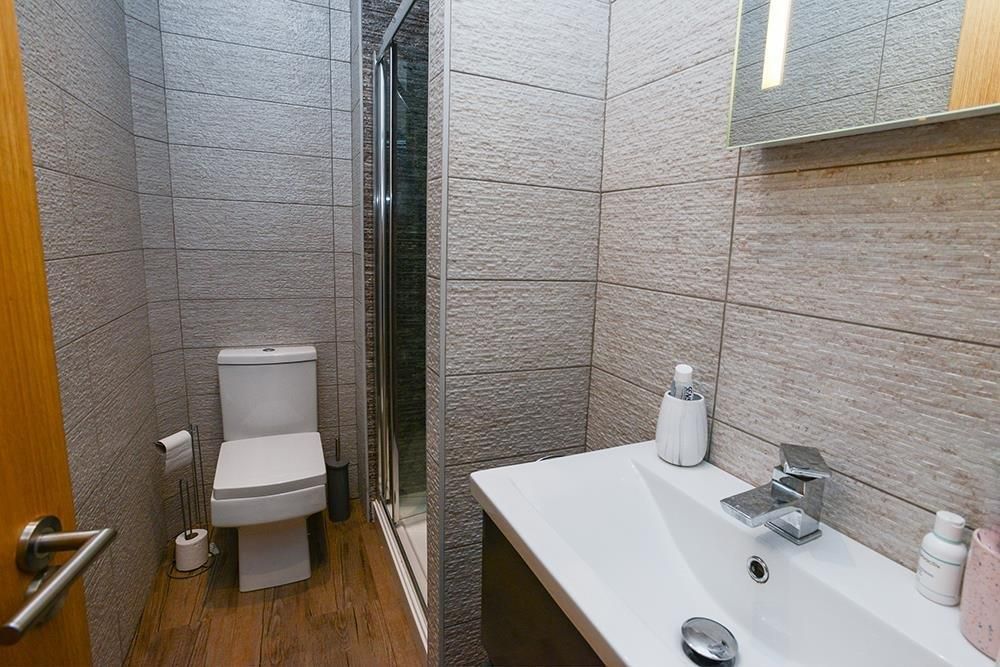 Property photo 3 of 7 11 Ps 7.Jpg