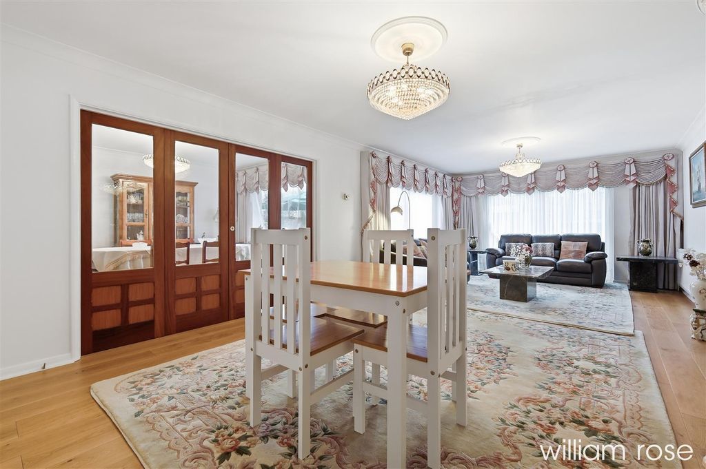 Property photo 3 of 33 12_Img_5721.Jpg
