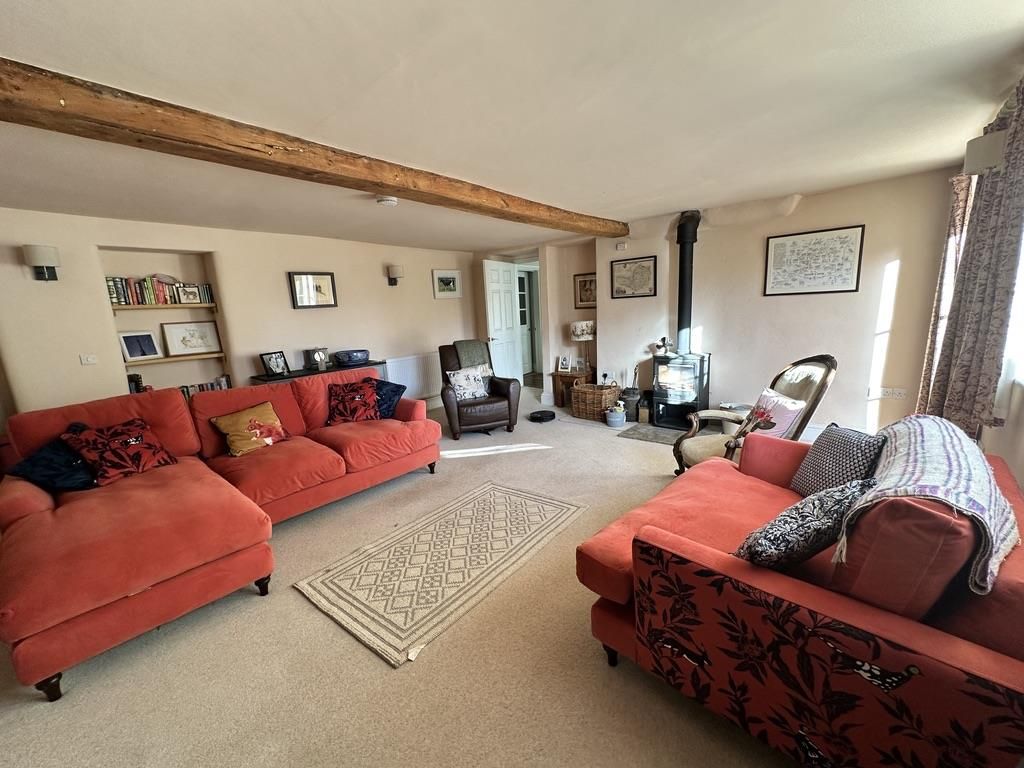 Property photo 2 of 31 83Da9Aff-7673-4A0B-Bc90-A6Ddf5D86D99_1_105_c.Jpeg