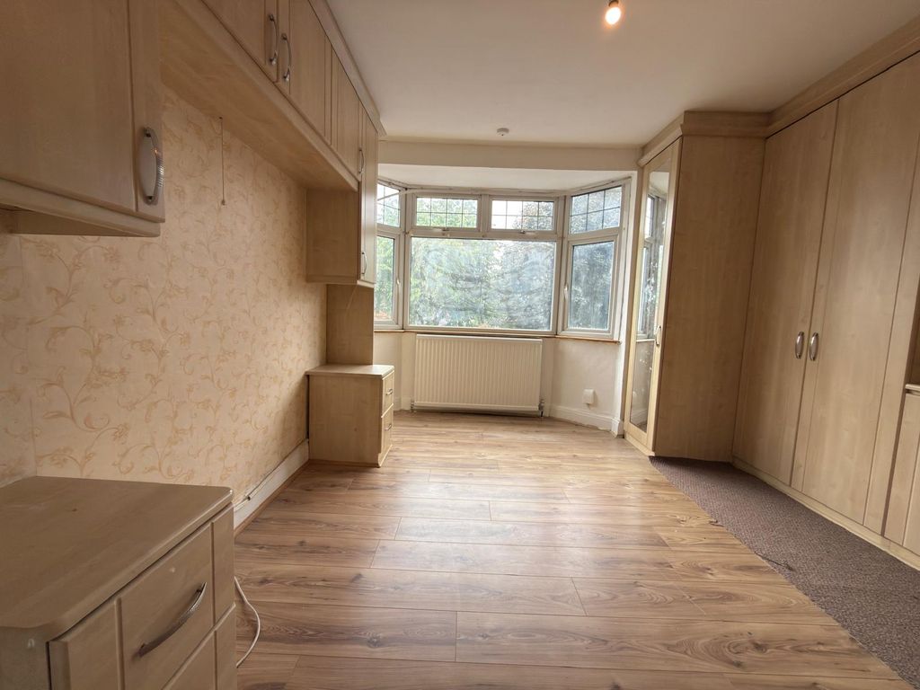 Property photo 2 of 14 Gallery