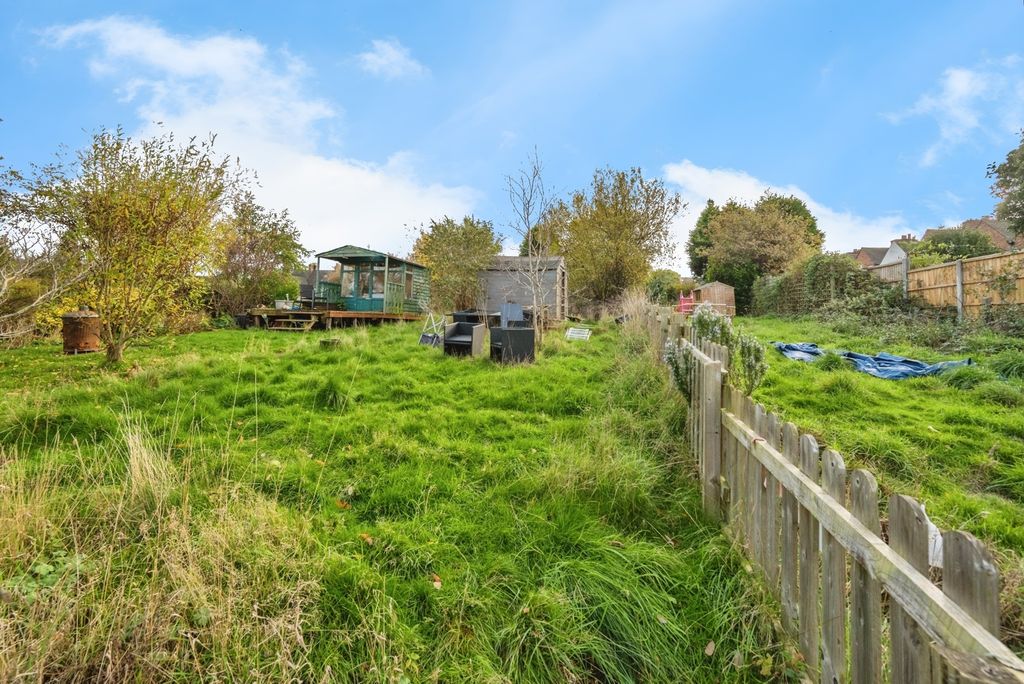 Property photo 3 of 20 Pbox-Img.Jpg