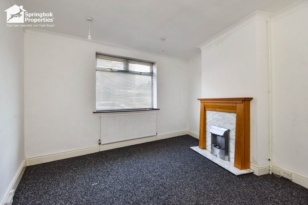 Property photo 2 of 17 Image 2