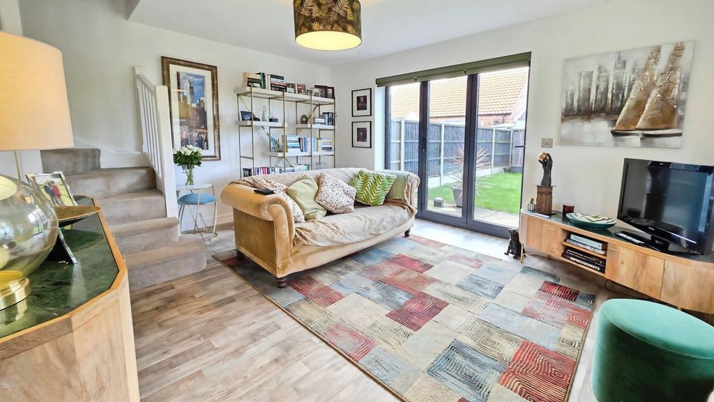 Property photo 2 of 13