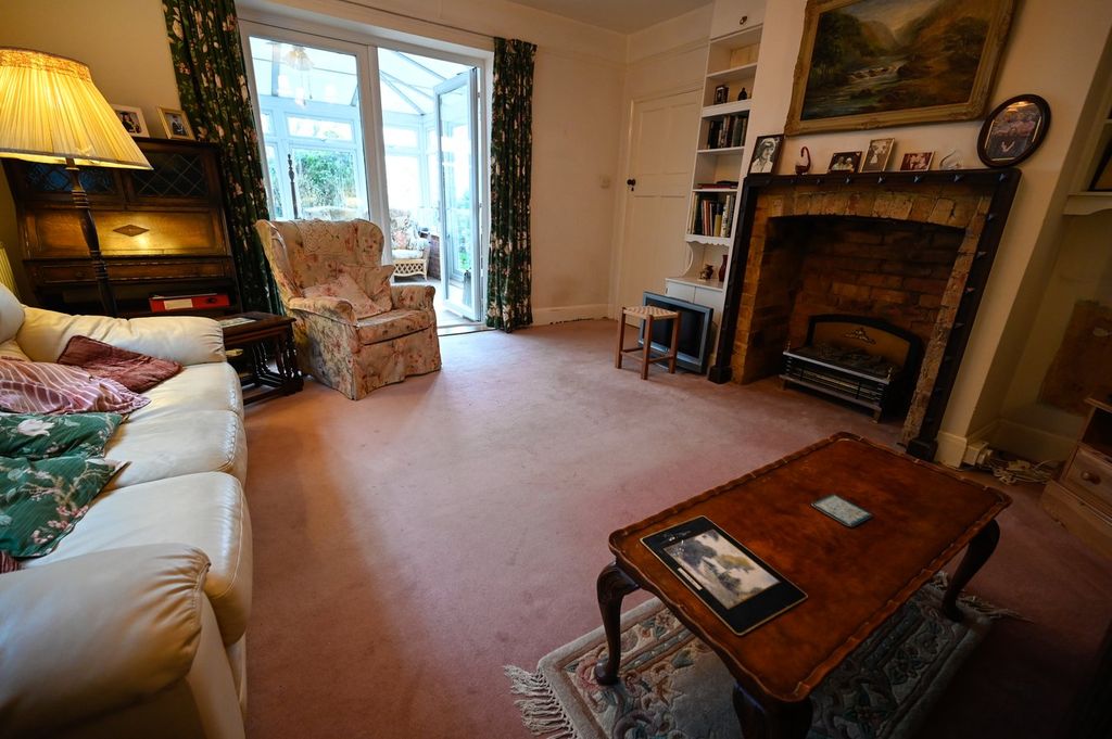 Property photo 3 of 33