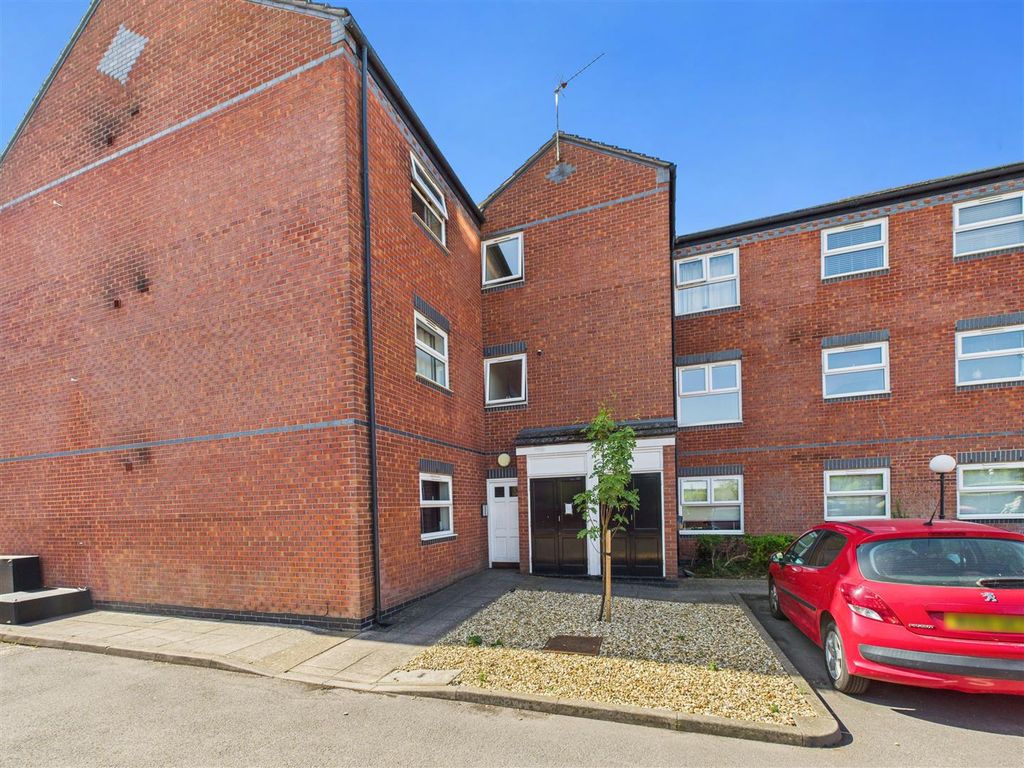 Property photo 1 of 7