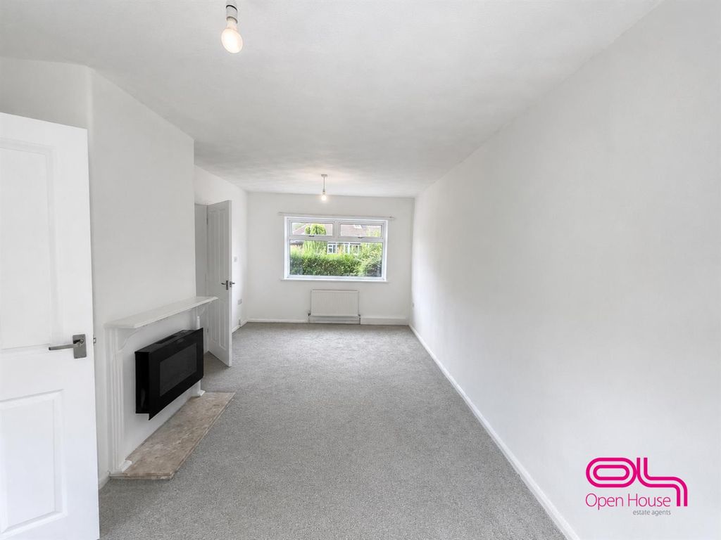 Property photo 2 of 13 Untitled Design - 2026-08-27T185905.569.Png