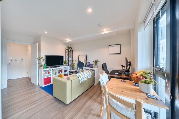 Property photo 1 of 20