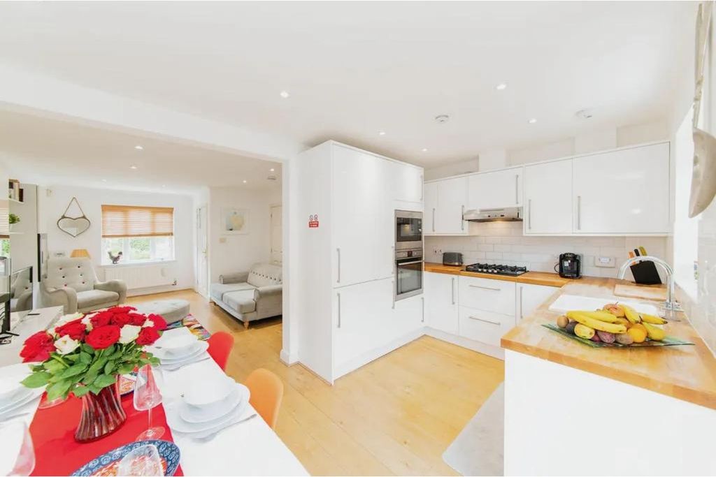 Property photo 2 of 18 Open Plan Living