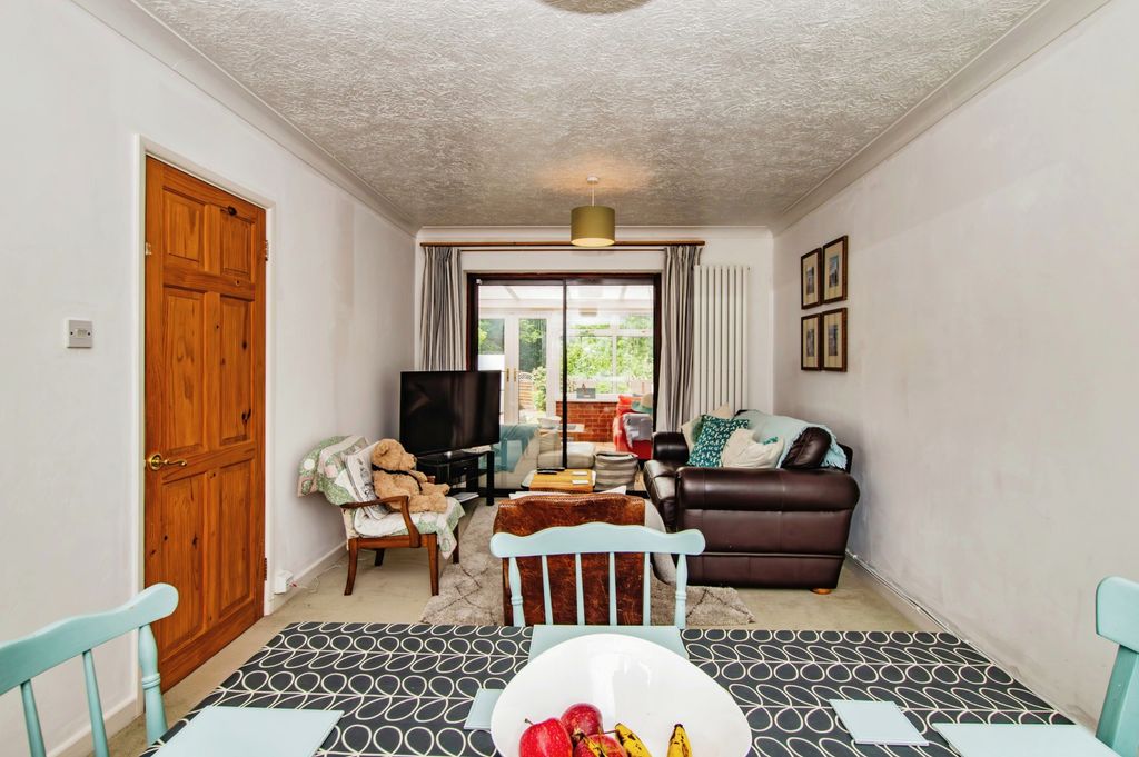 Property photo 3 of 17 Photography