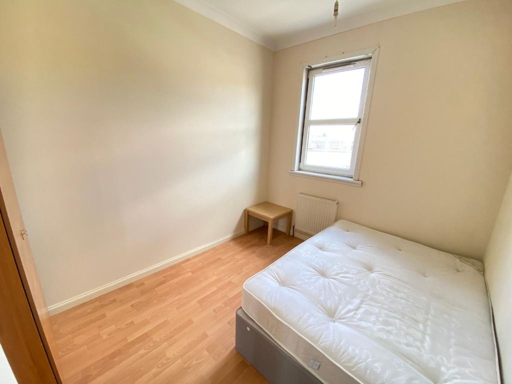 Additional image 5 of 2 bed flat to rentMaxwellton Street, Paisley, Renfrewshire PA1