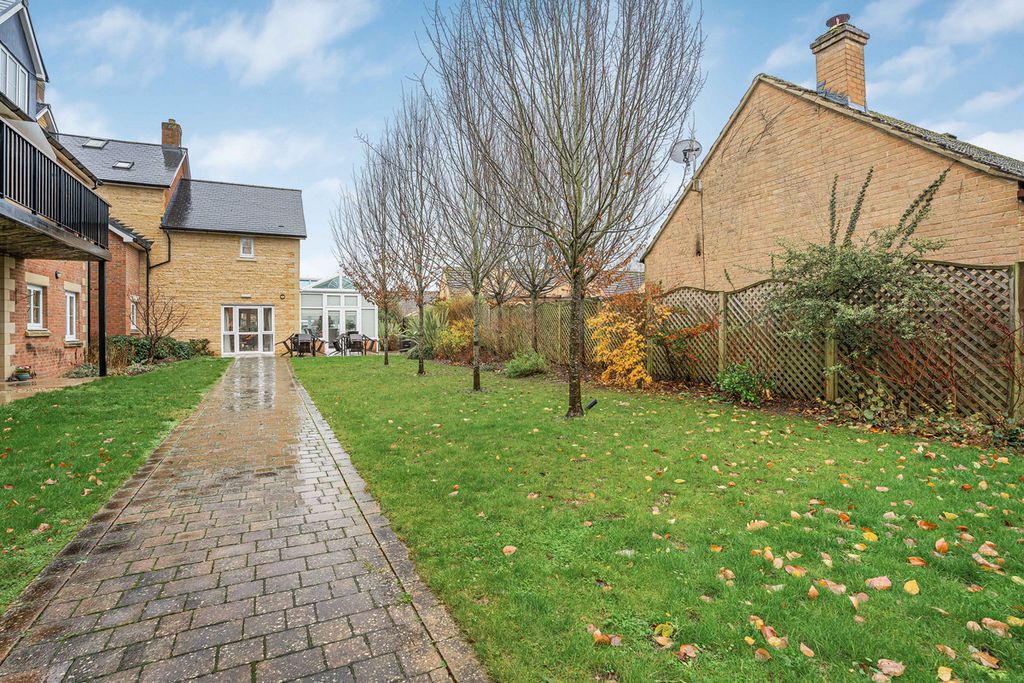 Additional image 9 of 1 bed flat for saleHeron Place, Nurseries Road, Kidlington OX5