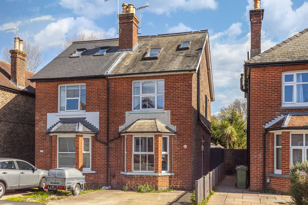 Property photo 1 of 25